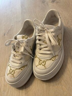 Gucci White & Gold Women's Fashion Sneakers size 7